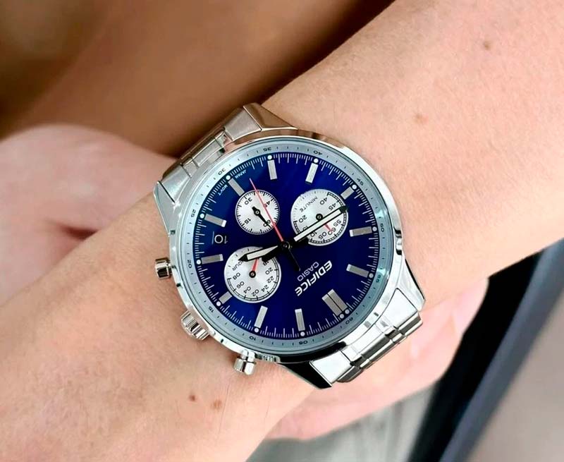Casio EFR-575D-2AEF Casio EFR-575D-2AEF