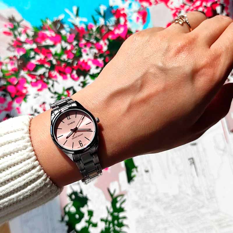 Casio LTP-V005D-4BUDF Casio LTP-V005D-4BUDF