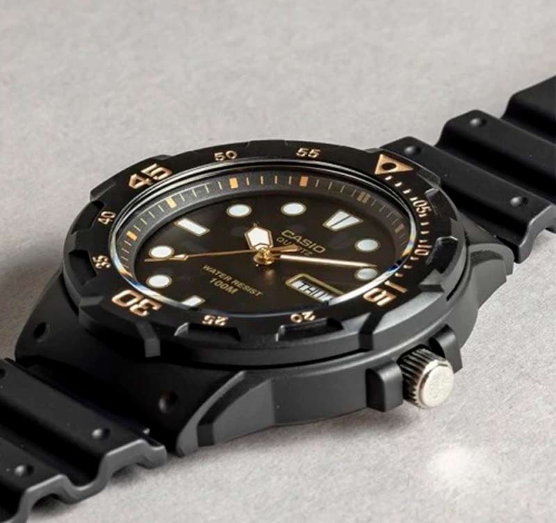 Casio MRW-200H-1EVEF Casio MRW-200H-1EVEF